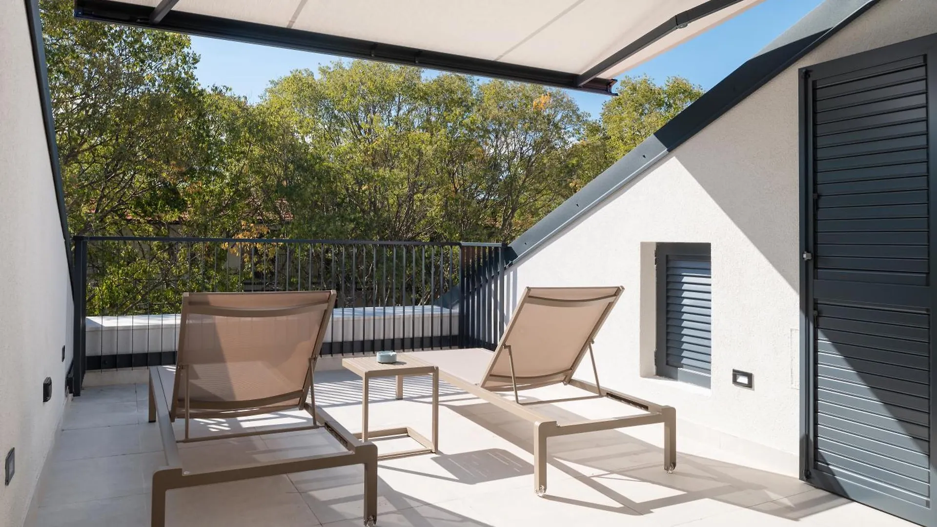 Molum Hotel & Residences Sveti Filip i Jakov 5*,