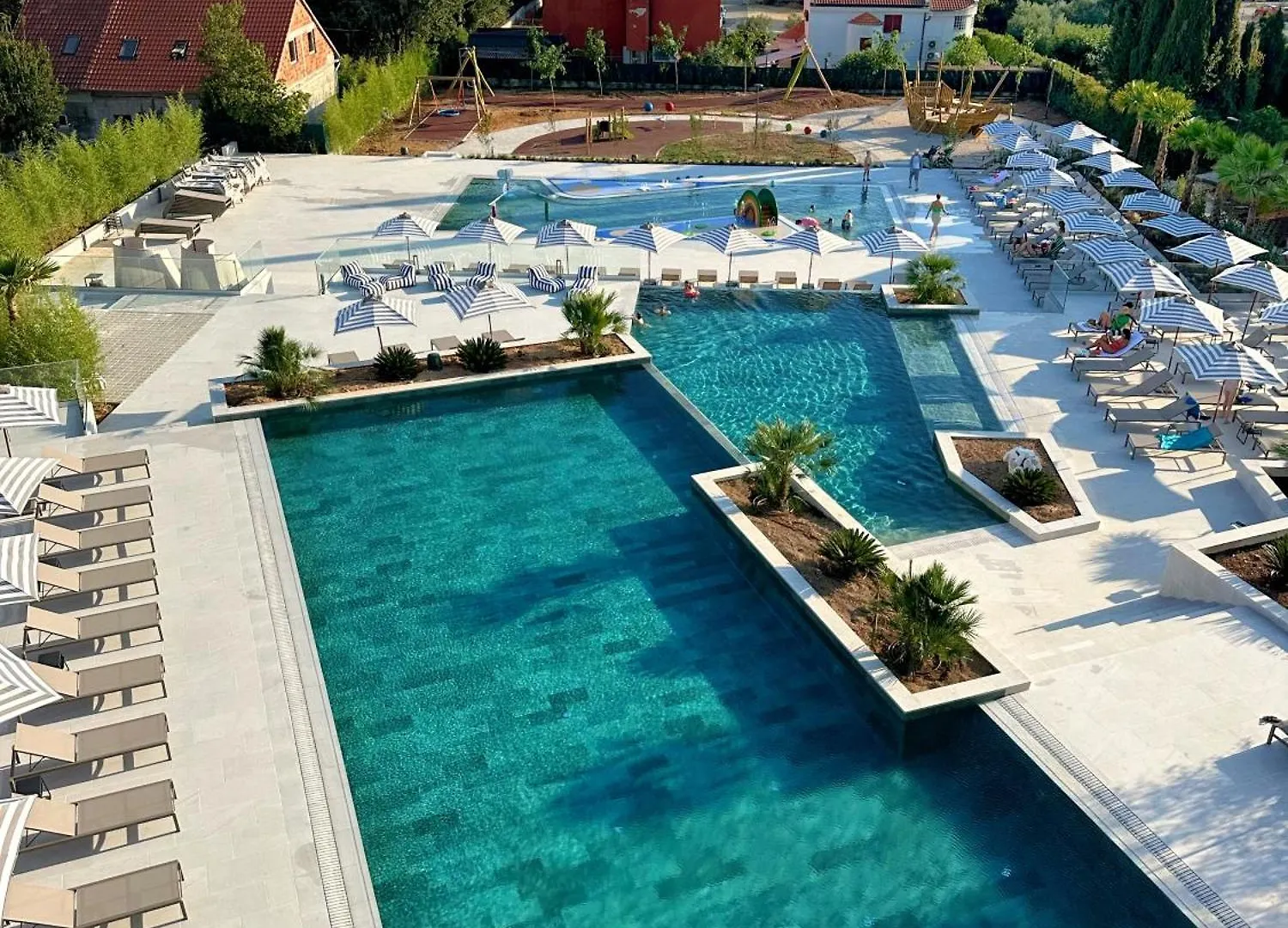 Molum Hotel & Residences Sveti Filip i Jakov 5*,  Κροατία
