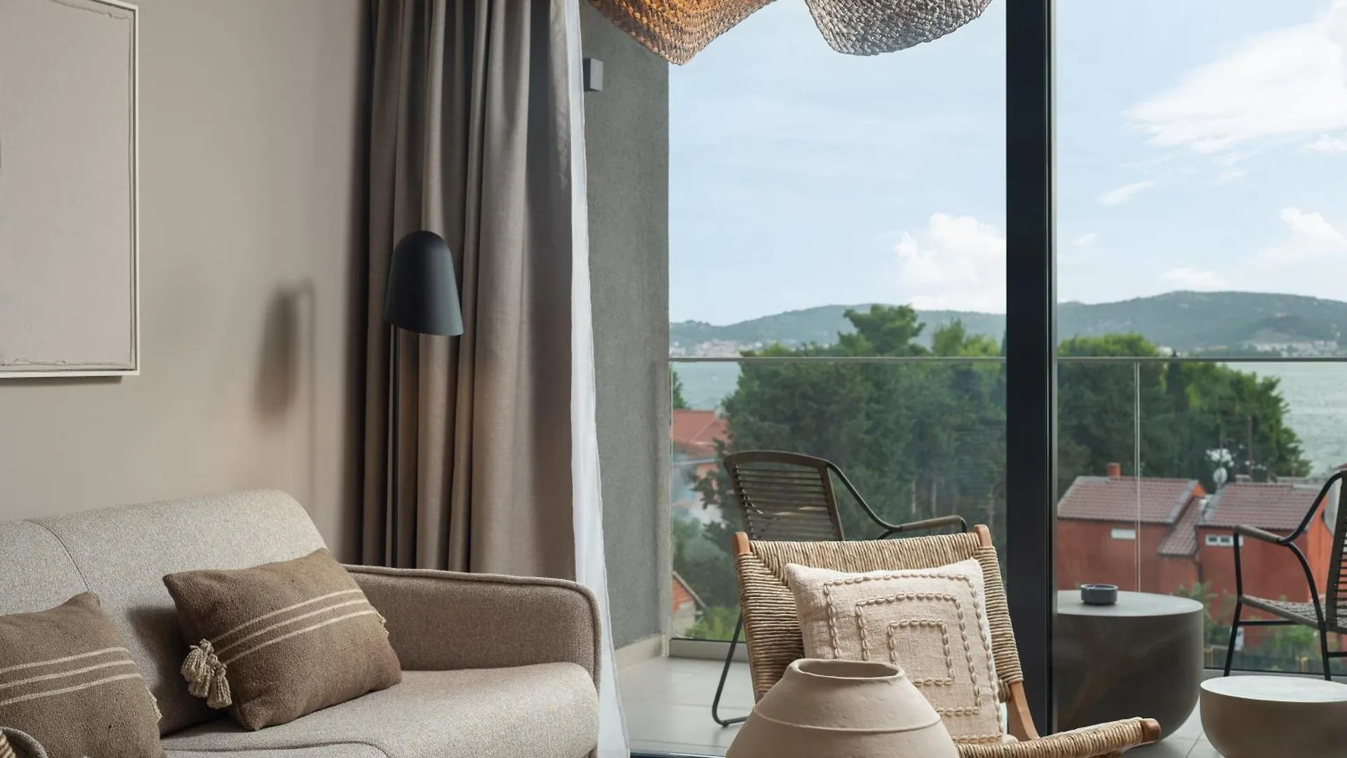 Molum Hotel & Residences Sveti Filip i Jakov 5*,
